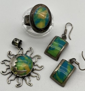 Mexico Sterling Silver Green Blue Yellow Inlay Pendant Earrings Ring 9 24.8G