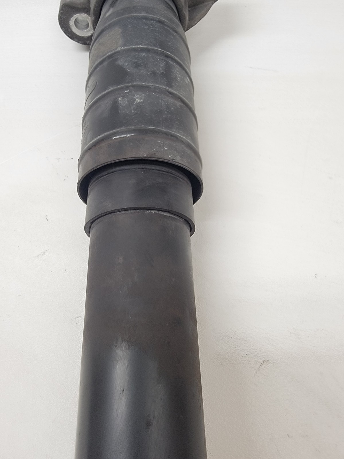 2014 - 2019 Maserati Ghibli AWD Rear Right Strut Shock Absorber OEM