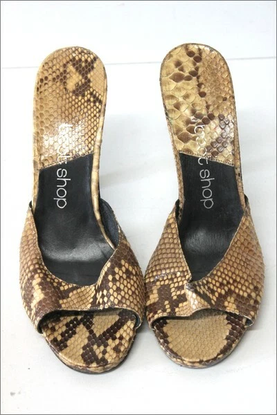 CLARKS BOOT SHOP Sandales Serpent Verni doublées Cuir Talons Hauts T 38 TBE