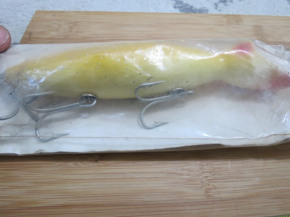 Stan Gibbs Casting Swimmer señuelo de pesca de agua salada (lote #16948) Foto 3 de 4