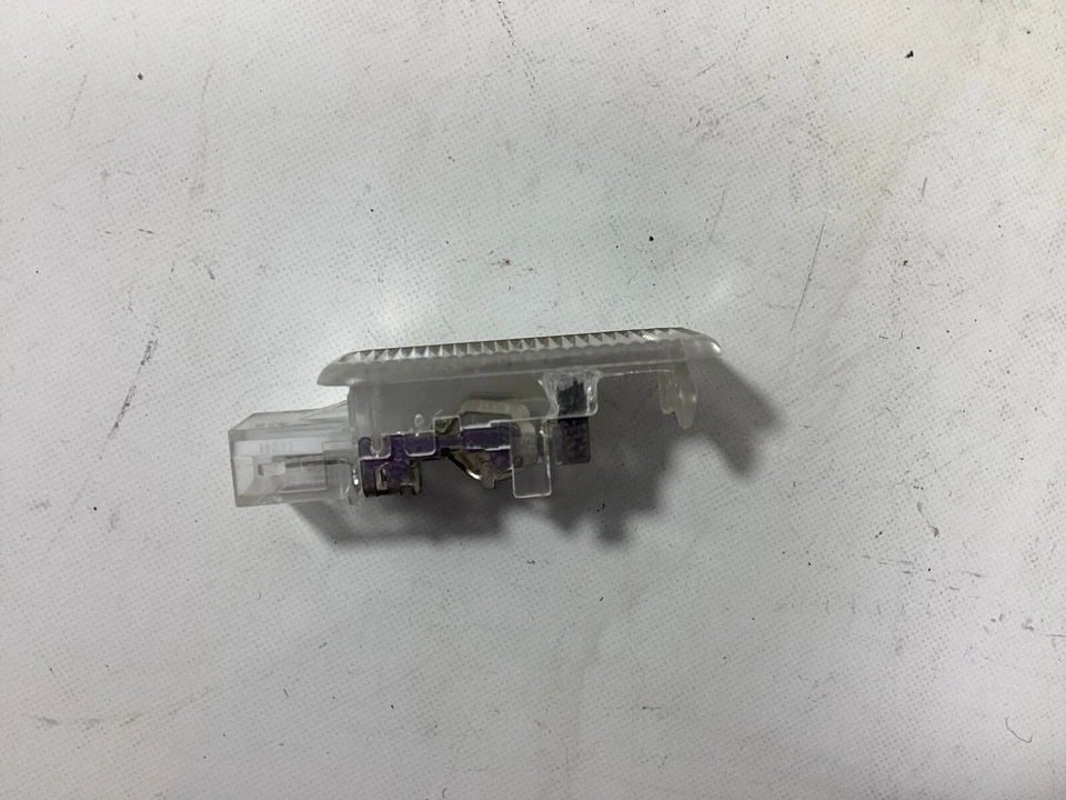 2008-2011 AUDI S5 INTERIOR CLEAR LIGHT ASSEMBLY 8D0947415 OEM . - Image 3 of 4