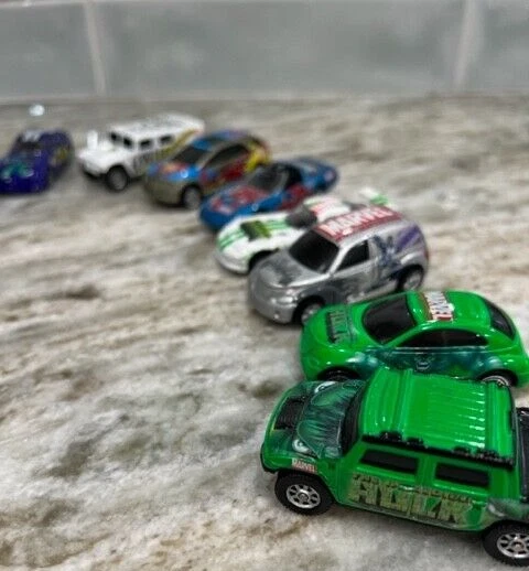 Juego de 13 coches de superhéroes diecast vintage de Marvel Foto 3 de 4