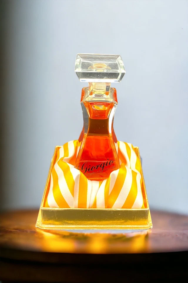 Giorgio Beverly Hills Extraordinary Perfume 1oz Vtg Yellow and White Stripe - Image 3 of 4