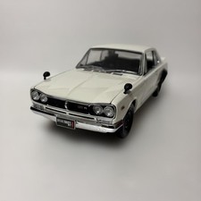 Kyosho Nissan Skyline 2000GT-R KPGC10 1/18 White Model Car 13+