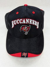 Tampa Bay Buccaneers Strapback Hat Black Embroidered Flag Logo NFL new