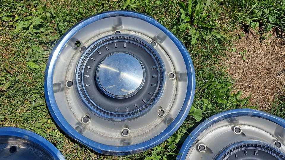 Juego de 4 Tapacubos 1969 Chrysler New Yorker Newport 15" Deluxe Cubiertas de Rueda 69 Foto 3 de 4