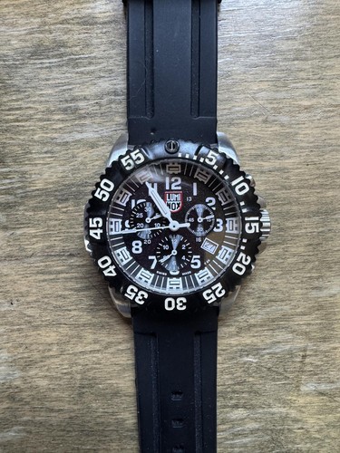 Luminox Navy SEAL Series 3180 Swiss Quartz Chronograph Dive Watch 200M