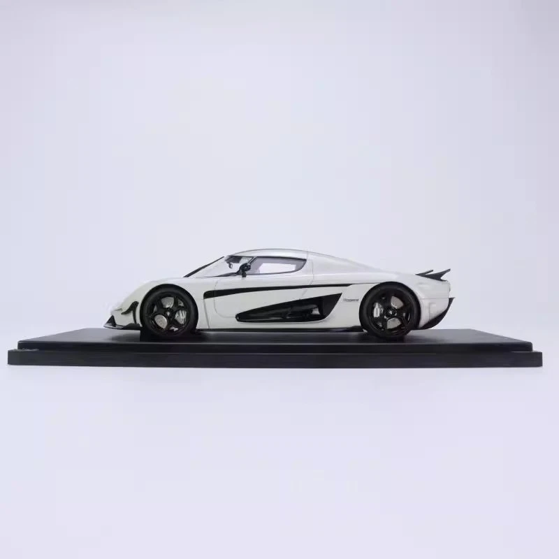 GT Spirit 1:18 Koenigsegg Regera Resin Car Model Collection Limited Edition - Image 3 of 4
