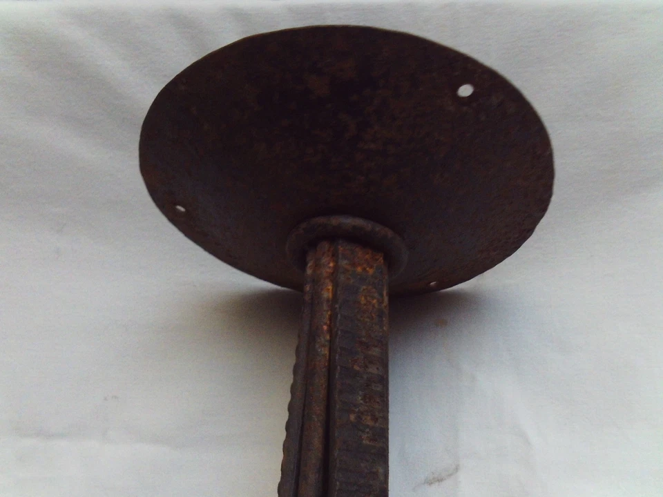 Monture de lustre nue en fer forgé Art Déco 1930 France H: 73 cm (DG40) - Photo 3/4