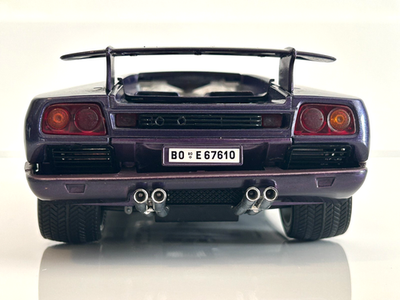 Burago 1990 Lamborghini Diablo Diecast Model Car Purple 1:18 Scale