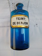 FLACON, POT A PHARMACIE, BLEU, ETIQUETTE PORCELAINE BISEAUTÉE, TEINT. DE BENJOIN