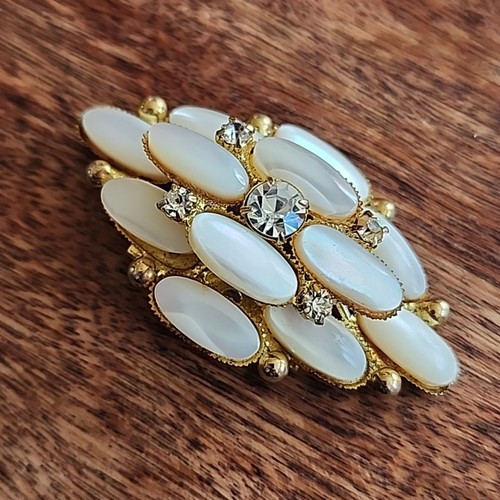 Vintage MOP Pin/Brooch Gold-tone 3D Stacked Oval Rhinestones Stunning - Picture 5 of 8
