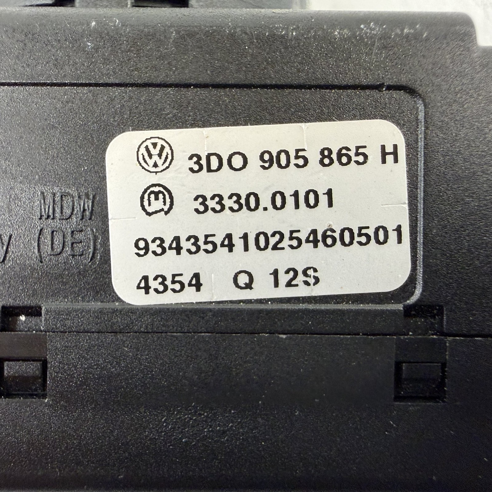 Bentley Flying Spur 2014-2018 Ignition switch P/N 3D0905865H