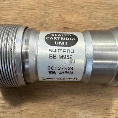 Shimano XTR BB-M952 Bottom Bracket 112.5m x 73mm Triple Octalink