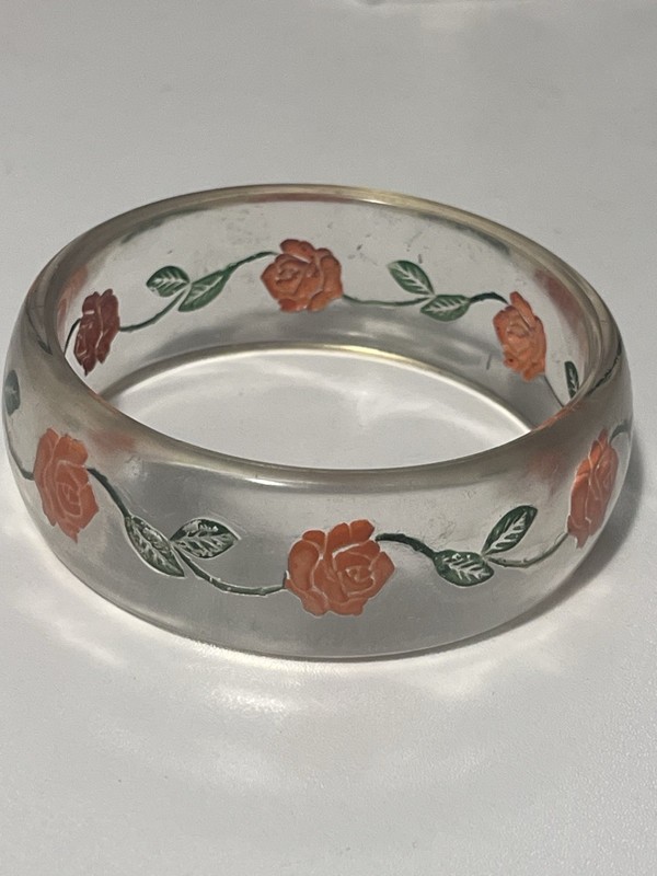 Vintage 40’s Lucite Clear Reversed Carved Bangle- amazing!!