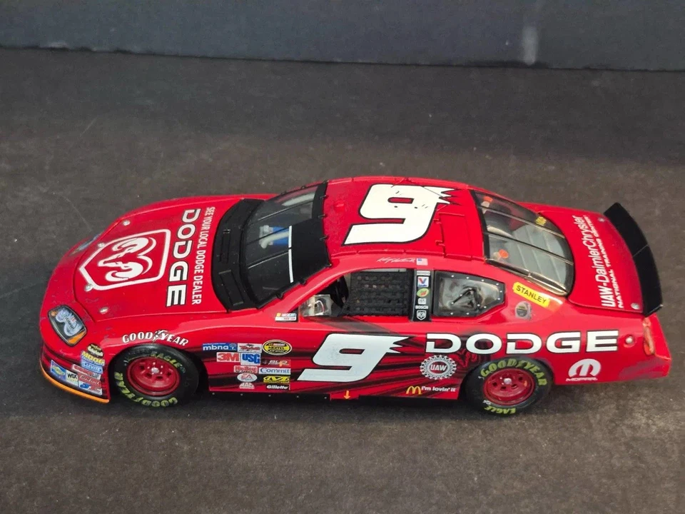 Acción 2005 Kasey Kahne #9 Richmond Cup Win 1:24 Dodge Charger Nascar Diecast Foto 4 de 4