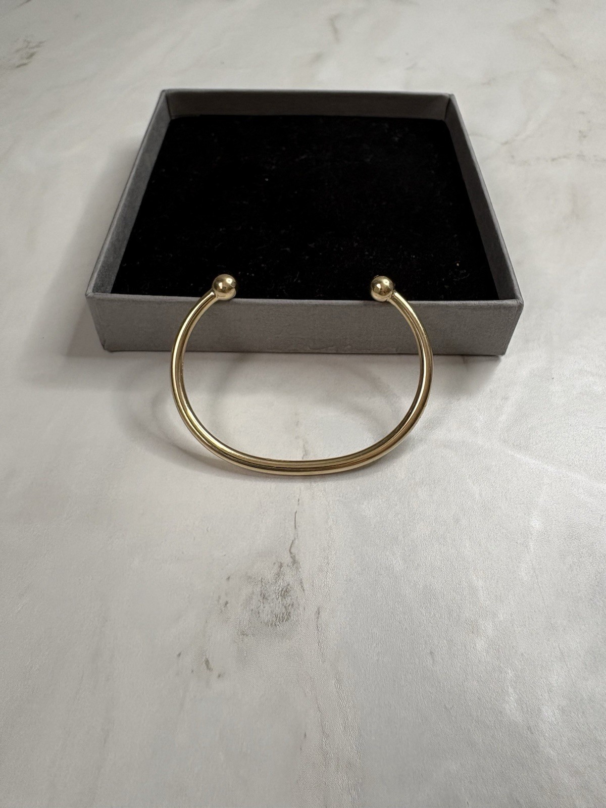 Hallmarked Solid 9ct Gold Baby’s Torque Bangle Ve… - image 8