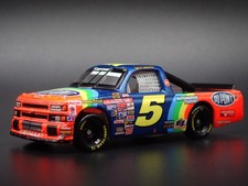 1995 CHEVY SILVERADO 5 TERRY LABONTE DUPONT WIN NASCAR TRUCK 1:64 DIECAST CAR