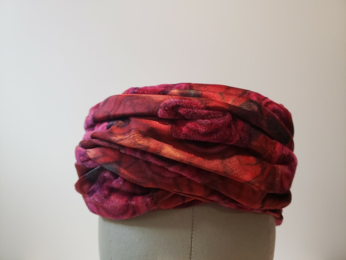 Dior Velvet hat Miss Dior Two Tone Velvet Cloche Hat main image 2