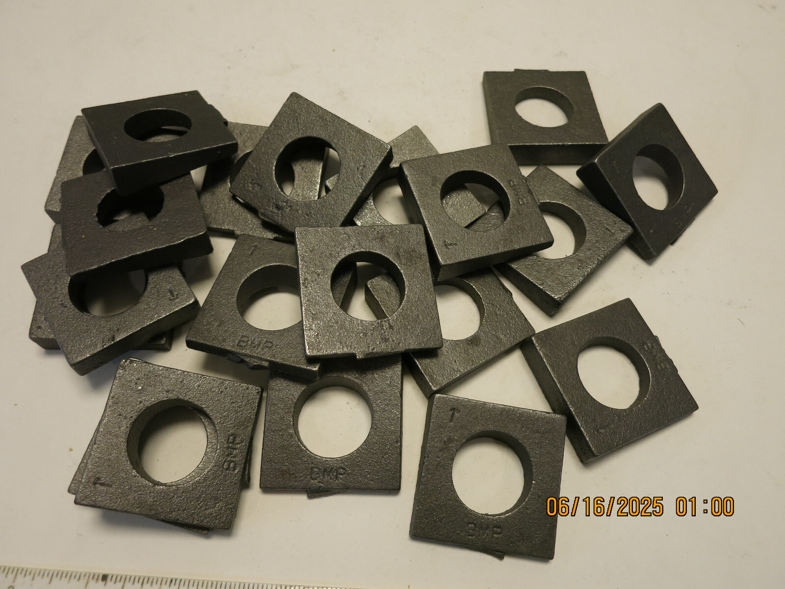 1" Beveled Square Washer Malleable Plain Lot of 20  New