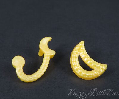Monster High Doll G3 Clawdeen Buried Secrets Scaremester Style Gold Earrings