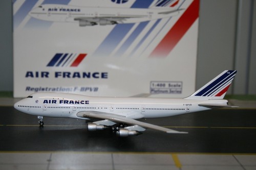 Phoenix 1:400 Air France Boeing 747-100 F-BPVB (11909) Die-Cast Model Plane - Picture 7 of 7