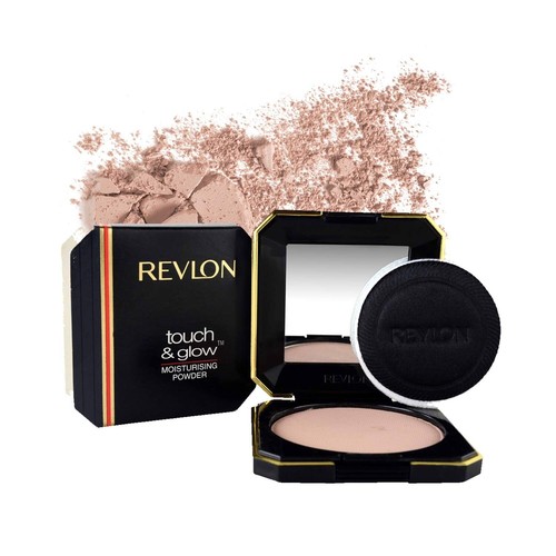 Revlon Touch And Glow Moisturising Powder, Ivory Matte (12g) - Picture 3 of 6