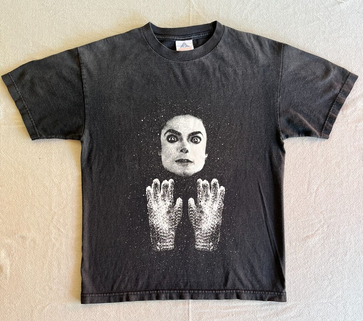 Vintage 1999 MICHAEL JACKSON Concert T-shirt Med Big Face Vintage 1999 MICHAEL JACKSON Concert T-shirt Med Big Face