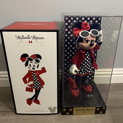 d23 minnie mouse doll