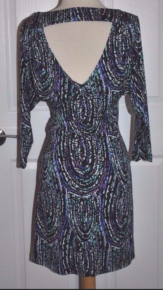 XOXO Multi-color SILKY STRETCH JERSEY FAUX WRAP DRESS Small  - Image 3 of 4