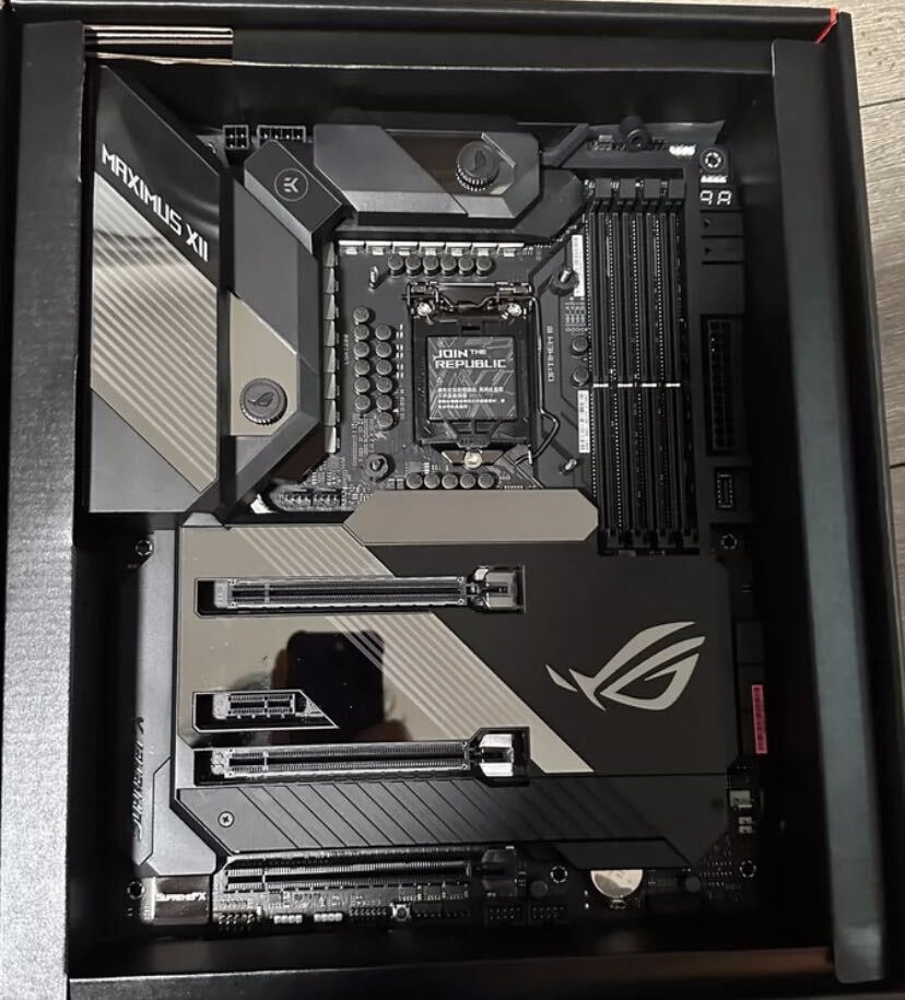 ASUS ROG MAXIMUS XII FORMULA LGA1200 INTEL Z490 Motherboard 99% NEW With BOX | eBay ASUS ROG MAXIMUS XII FORMULA LGA1200 INTEL Z490 Motherboard 99% NEW With BOX | eBay