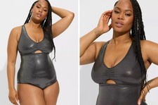 New Torrid Plus Sz 2 Wireless Foil Keyhole Plunge One Piece Swimsuit 2X