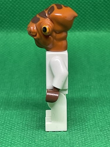 Lego Star Wars Mini Figure Admiral Ackbar (2009) 7754 75003 SW0247 - Picture 3 of 9