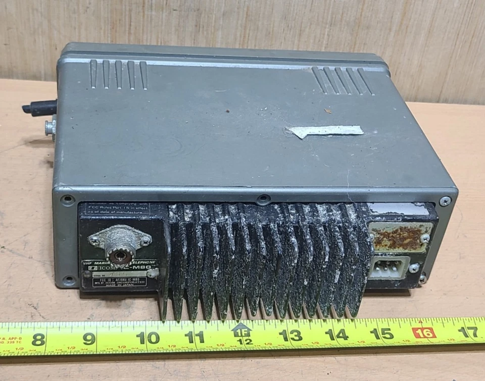 Icom IC-M80 VHF Marine Radio Telephone ~  parts or repair only! - Image 2 of 4