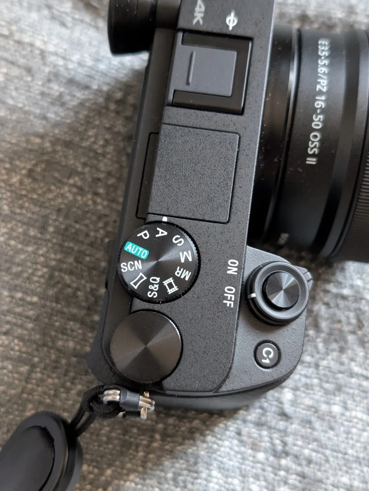 Sony Alpha 6400, photo 4 of 5