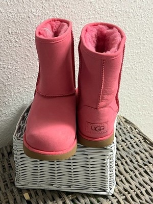 UGG Classic II Kid Boots Winter Stiefel Kleinkind EU 35 pink