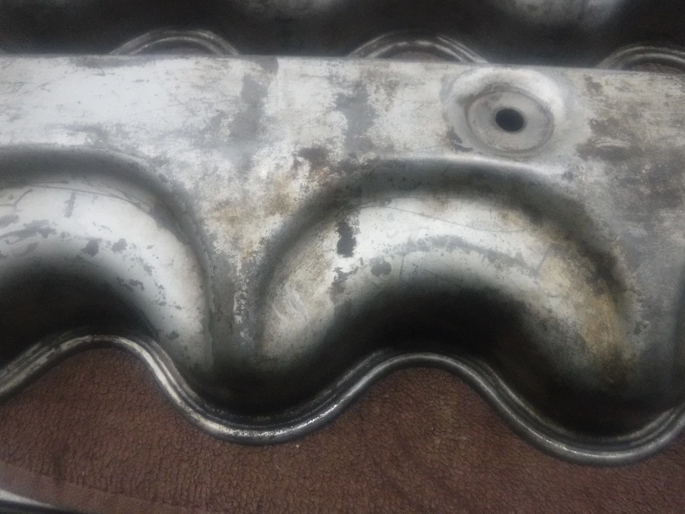 1955,56,57,58,59 Chrysler Windsor, Saratoga Spitfire Valve Covers Used OEM - Image 4 of 4