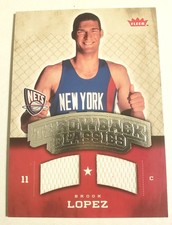 2008-09 Fleer Throwack Classis Brook Lopez Rookie Photo Shoot Memorabilia