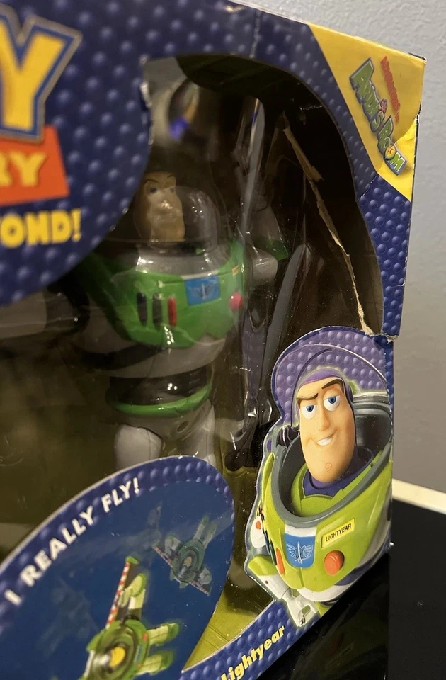 De colección 2002 Disney Pixar Toy Story And Beyond Flying Buzz Lightyear Foto 3 de 3