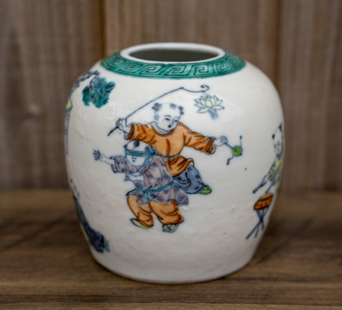 A Chinese 19th Century Doucai Ginger Jar 11cm Tall