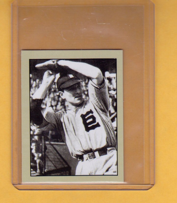 Victor Starffin, '40 Tokyo Giants Japanese League, Lone Star / NM+ cond.