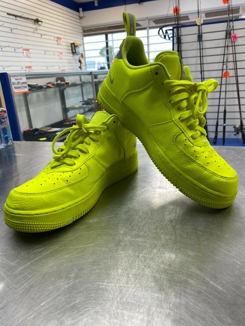 nike air force 1 07 lv8 utility green