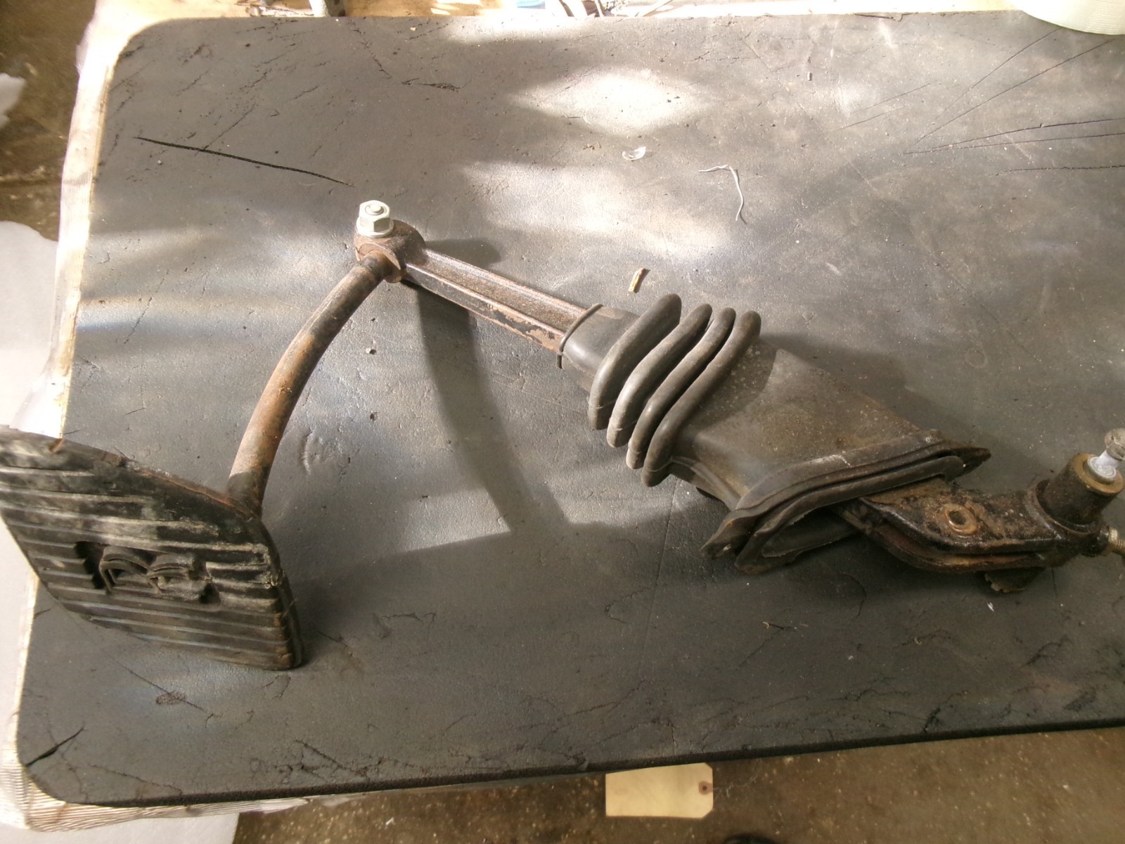 Used ROLLS ROYCE BENTLEY Silver Shadow  Brake Pedal and Lever assy