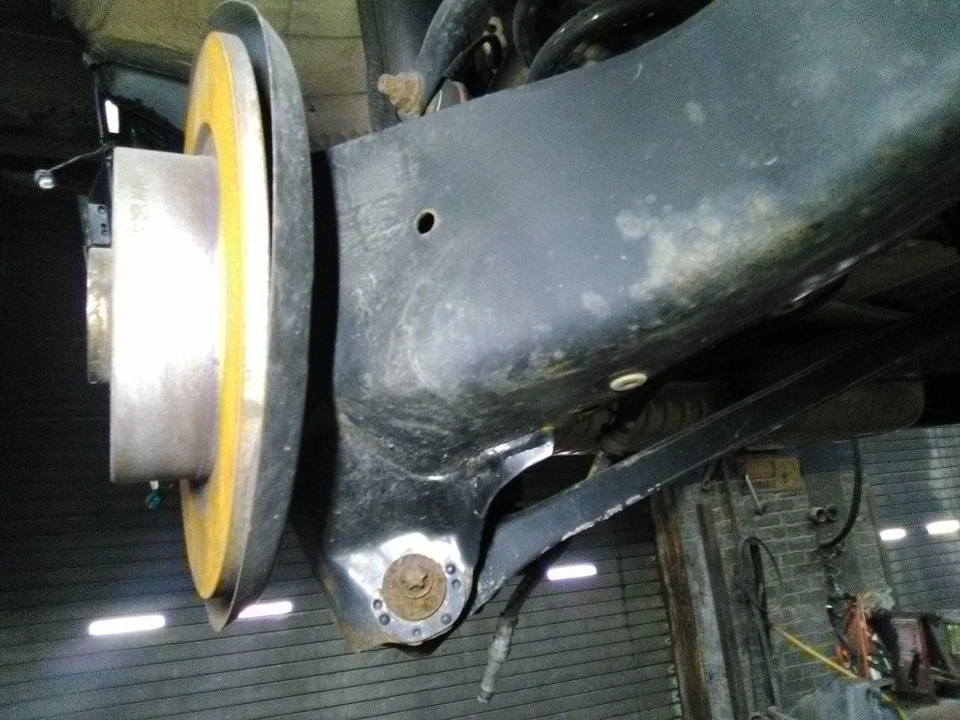 Mini Cooper Clubman 2017 pasajero derecho brazo de control inferior brazo trasero Foto 2 de 4