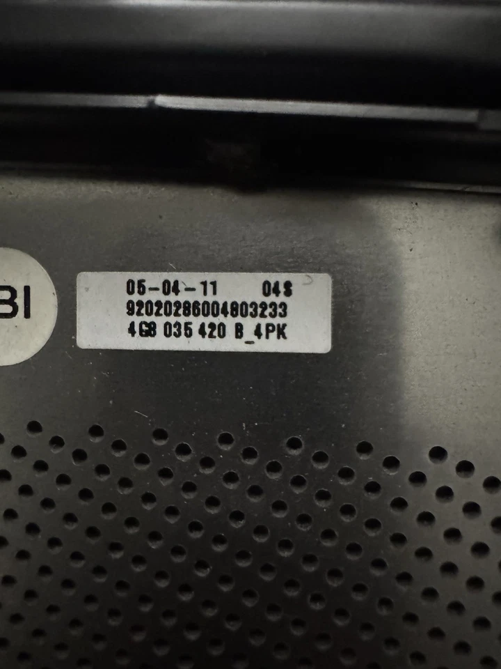 Cubierta de rejilla de altavoz panel de puerta delantera derecha AUDI RS7 2014-2018 4G8035420B Foto 3 de 4