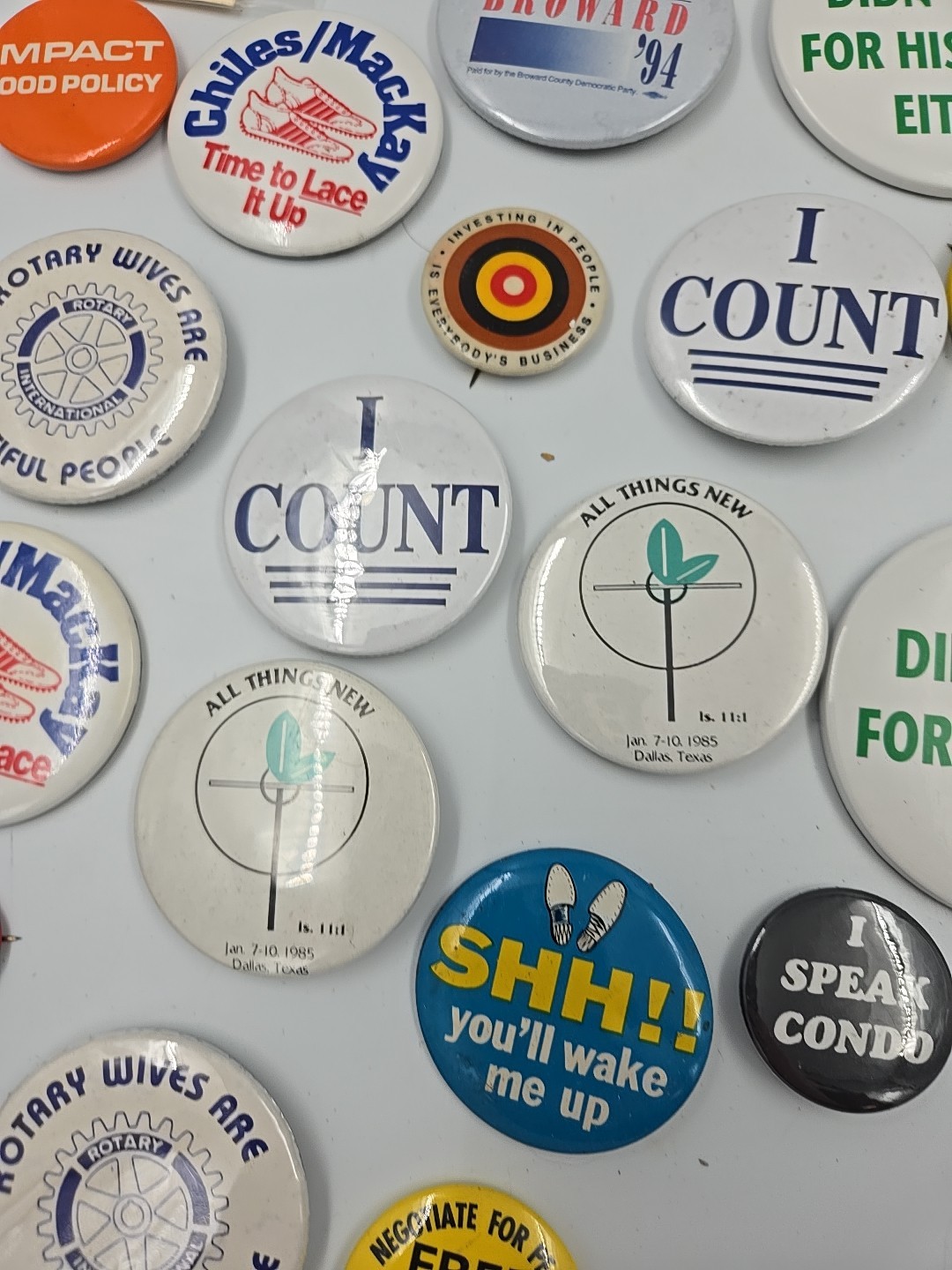 Lot of 33 Vintage Political & Religious Buttons Pins 