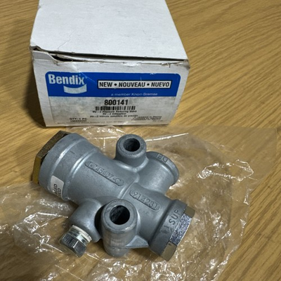 #ad Genuine Bendix 800141 RV 3 Pressure Reducing Valve $108.50