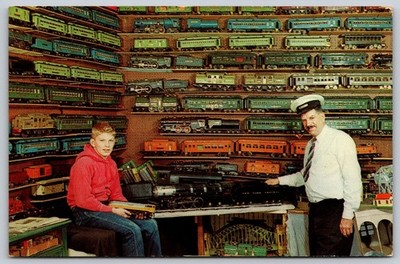 Carlstadt NJ Frank & Gene Rochat Model Train Collection Photo Postcard AA541