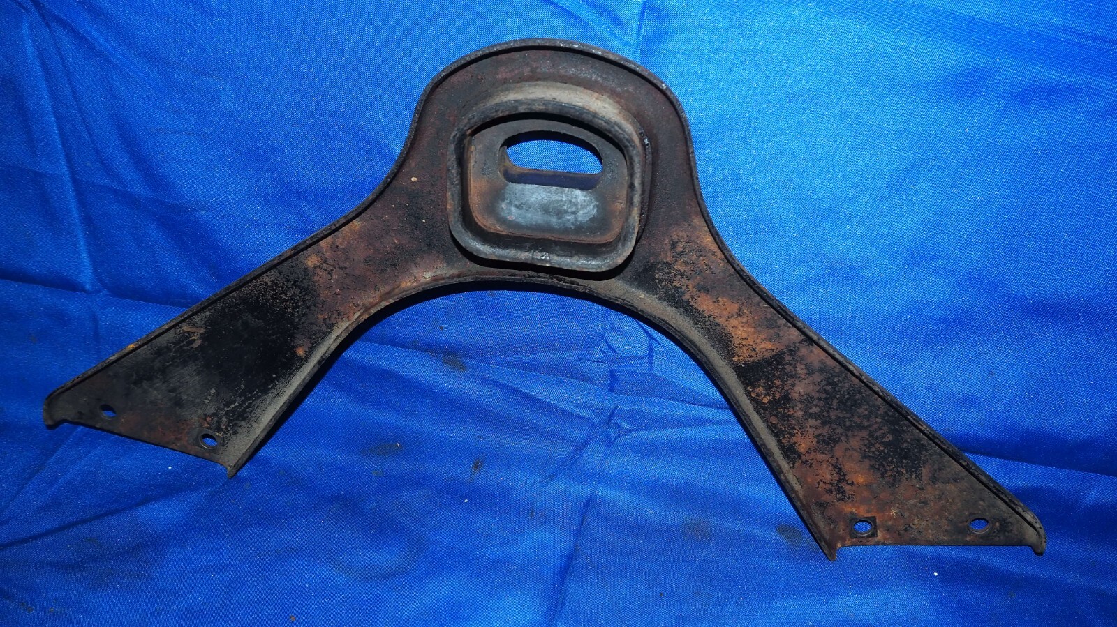 1946-1955 Bentley MkVI R Type RR Silver Dawn Engine Front Engine Mount Assembly