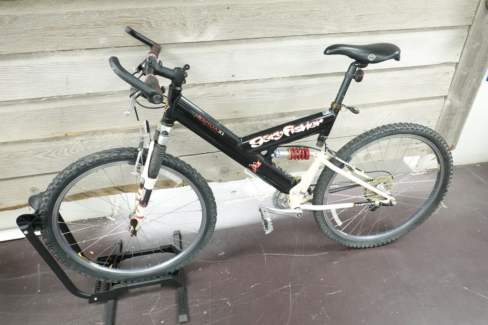 Gary Fisher Joshua X1 18.5" Frame 26er 3x8 Shimano Deore XT Indy XC Rock Shox FS